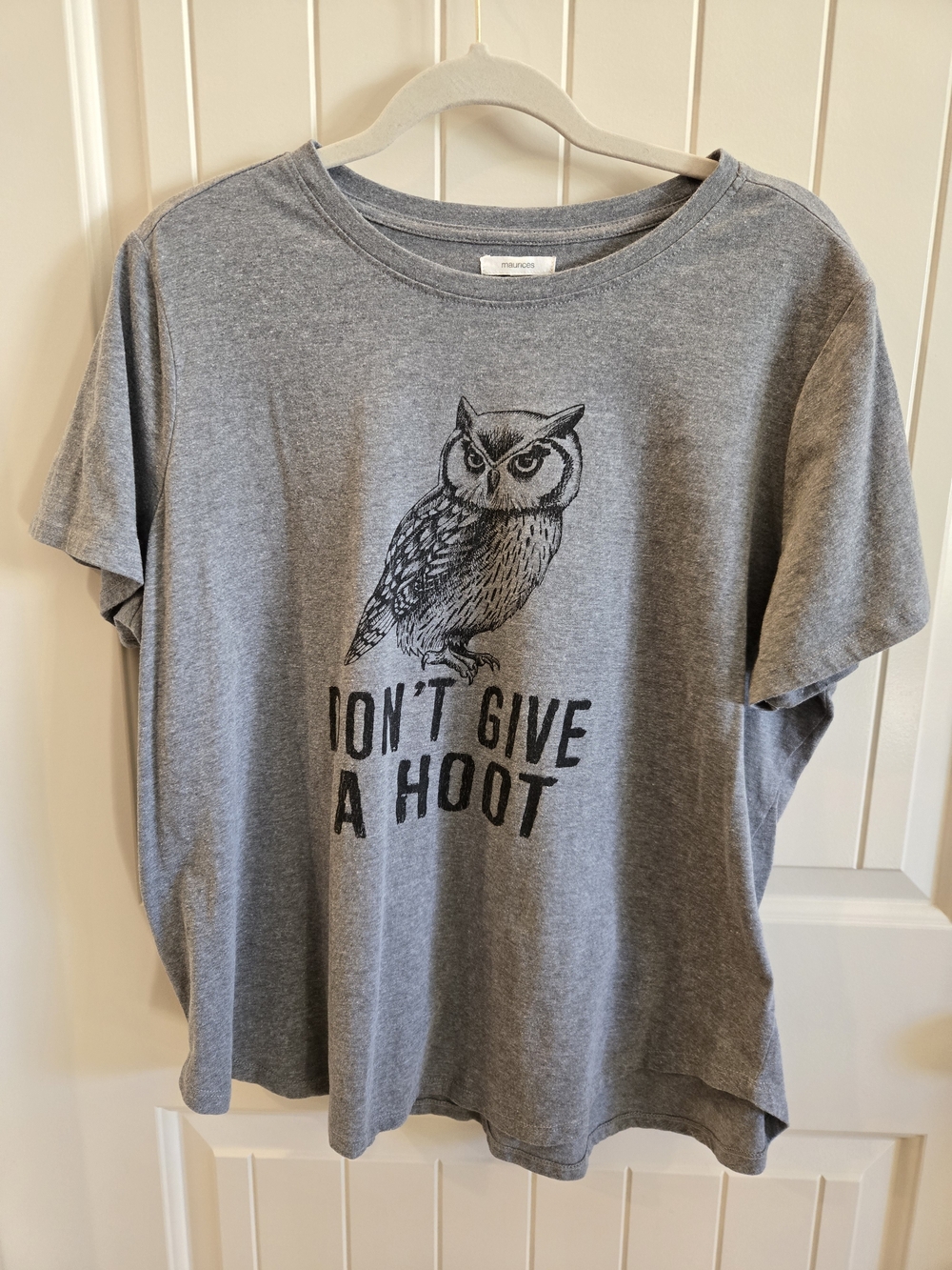 Maurices Grey Short Sleeve Tee with Owl Graphic Size 1x